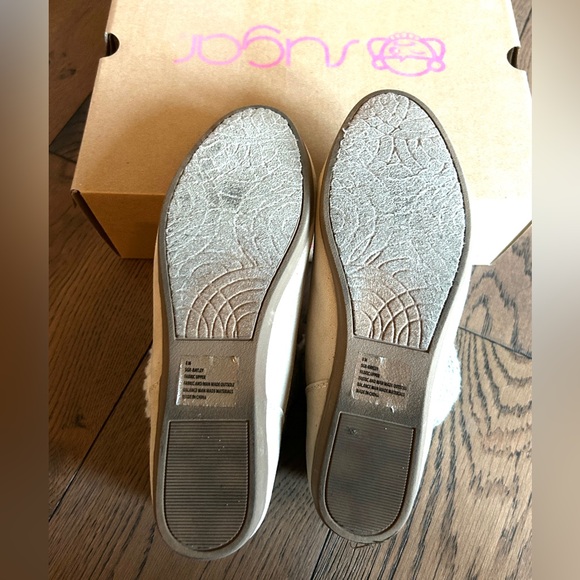 Sugar Cream Color Woman’s Suede Ankle Boots with Knit Cuff Like New! Size 8M - Picture 6 of 9